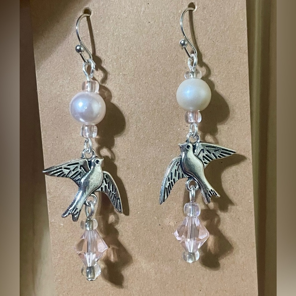 ❌❌SOLD❌❌Silver Bird Dangle Earrings with Pink Accents